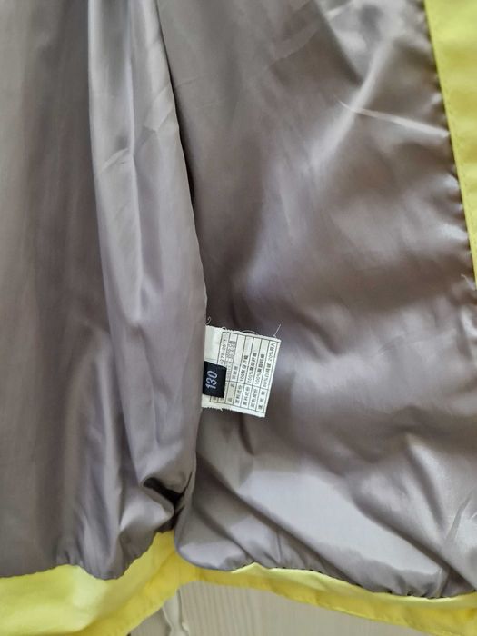 Продам зимнюю куртку для девочки