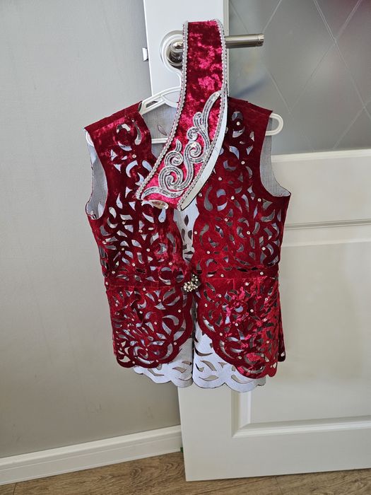 Грузинский костюм на девочку