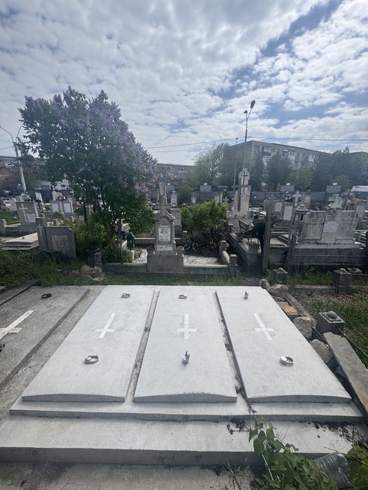 Cavou 2 locuri x 3 buc. ( in total 6 locuri)