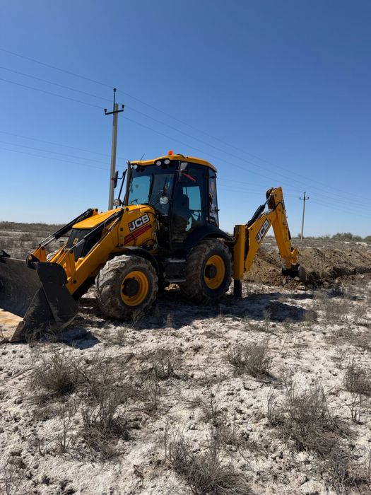 Погрузчик экскаватор