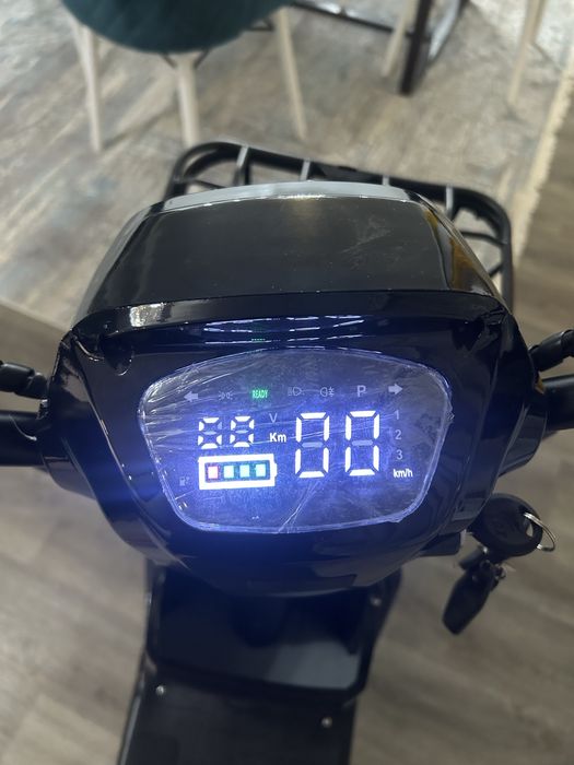 Электроскутер новый