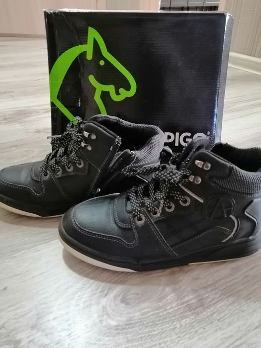 Демисезоные ботинки на мальчика , размер 36