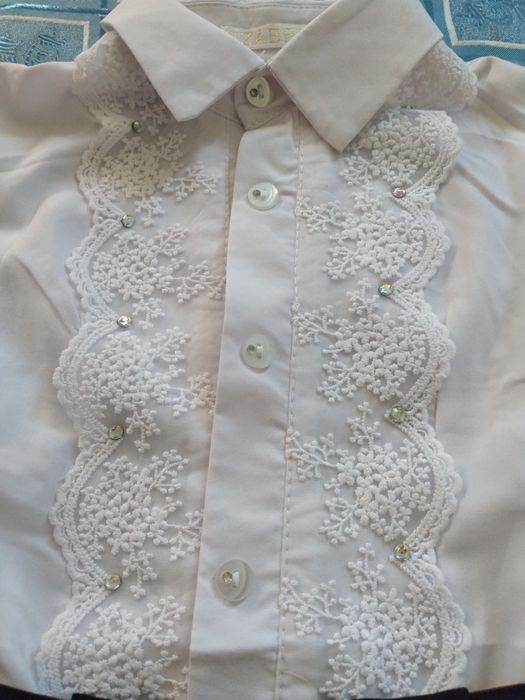 Школьные белые блузки