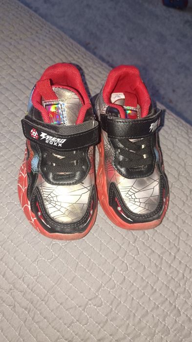 Кросовки человек паук