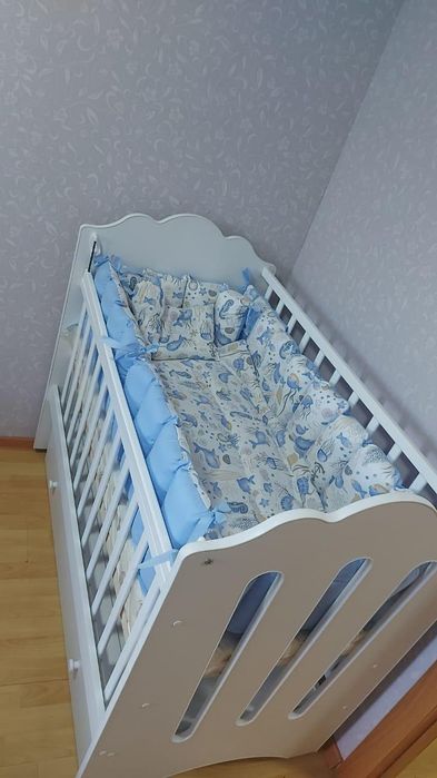 Детская кроватка