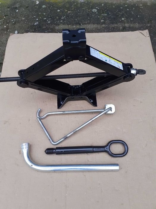 Cric,cheie roti,cui-tractare VW Tiguan, Caddy, SKODA Kodiaq, AUDI Q3