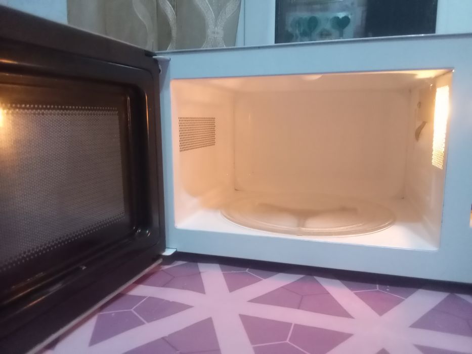 Микроволновка lg   исправная