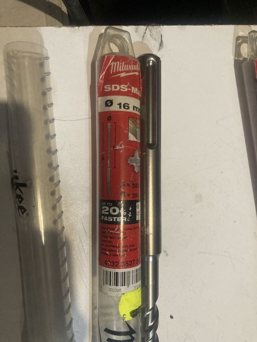 Burghiu Milwaukee Sds Max 16x340 4 cutite Germania