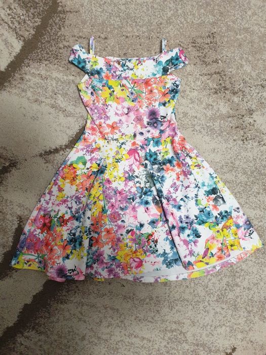 Rochite 9-11 ani, superbe, 50 lei bucata