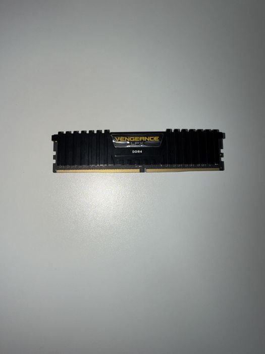 Memorie ram corsair 16gb