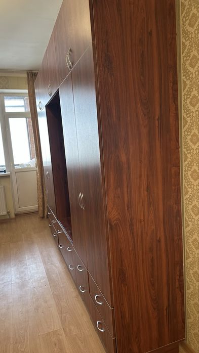 Шкаф в идеальном состоянии!