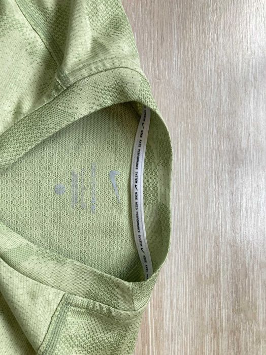 Найк Nike Axis Performance System Dri-FIT ADV APS мъжка тениска S