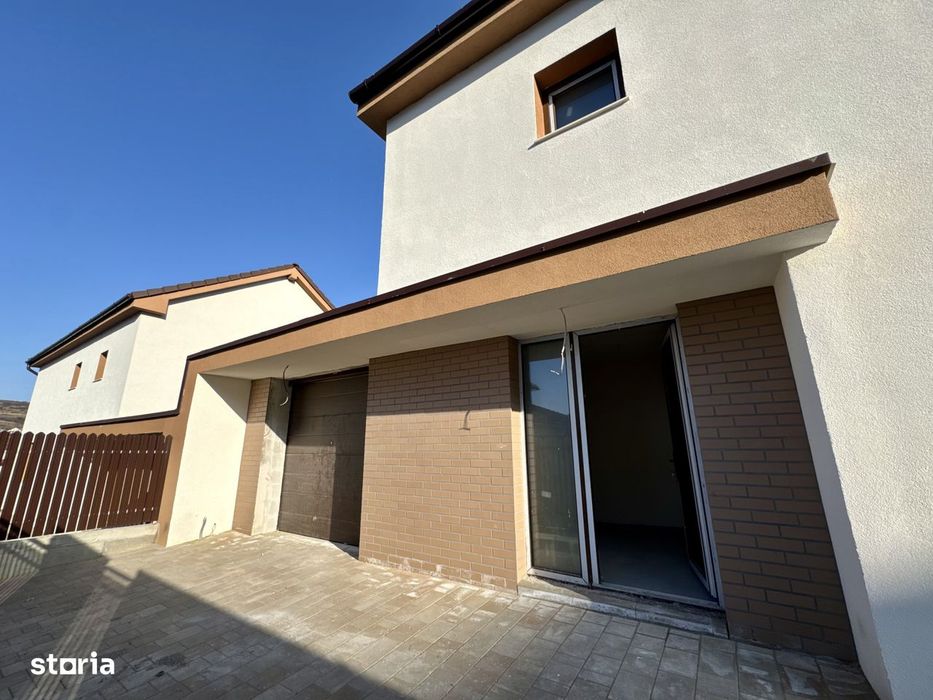 Casa cu garaj, 130 mp, 400 mp teren, CF disponibil, Chinteni