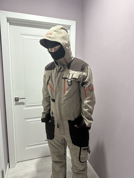 Комбинезон для сноубординга