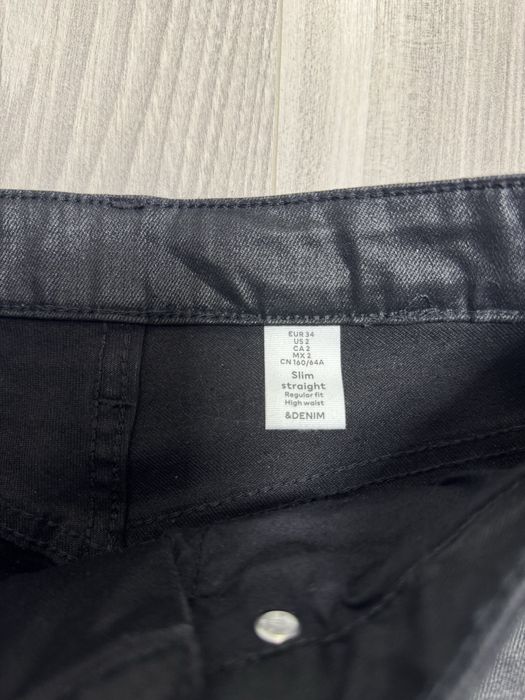 Blugi imitatie de piele H&M