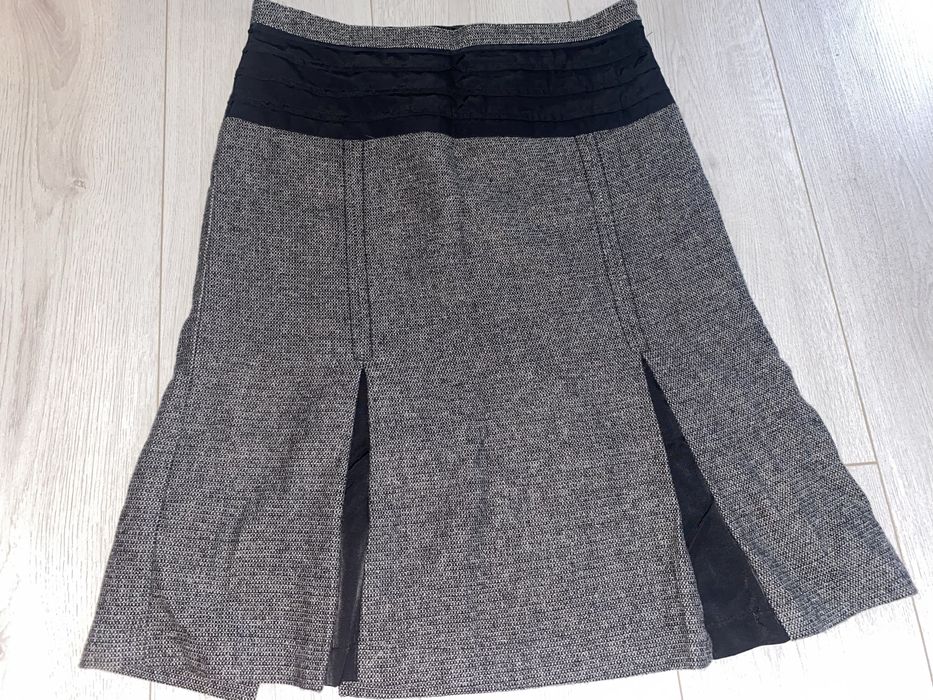 Fustite de lana, toamna/iarna , stare foarte buna