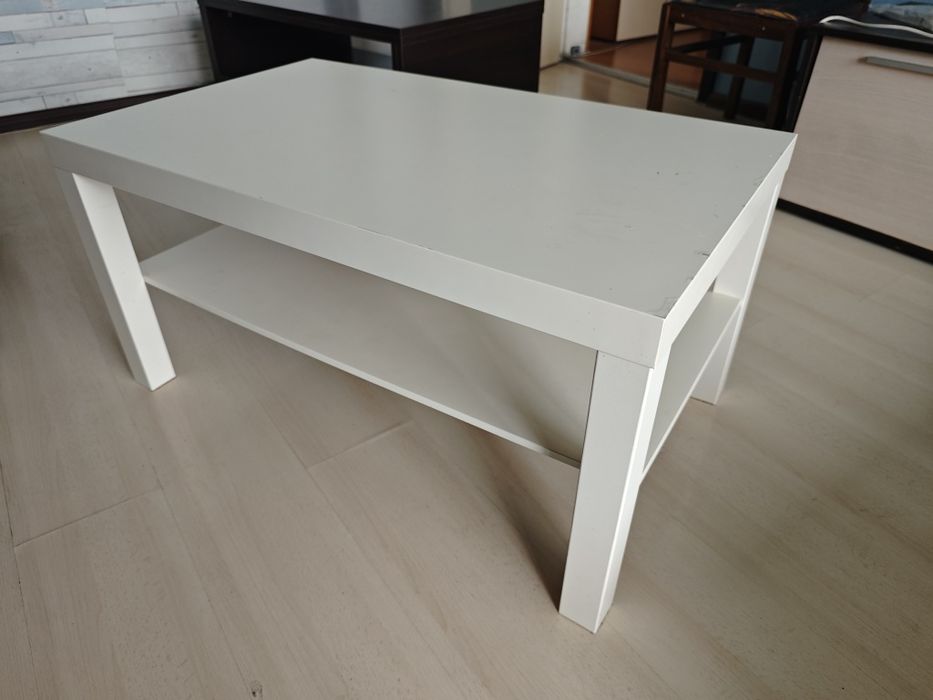 Продавам комплект TV шкаф, бюро и холна масичка