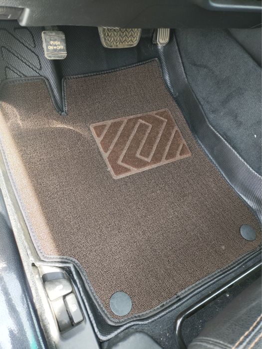 Продам коврик на Camry 50