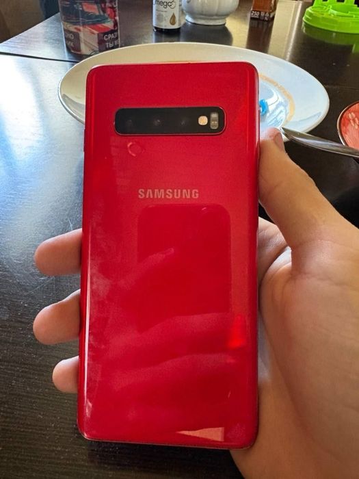 Samsung s10  8/128