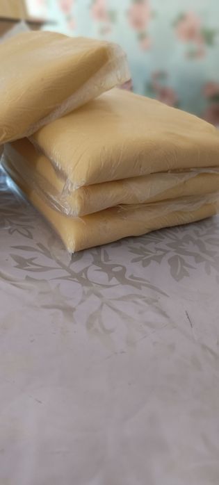 Домашнее сливочное масло.