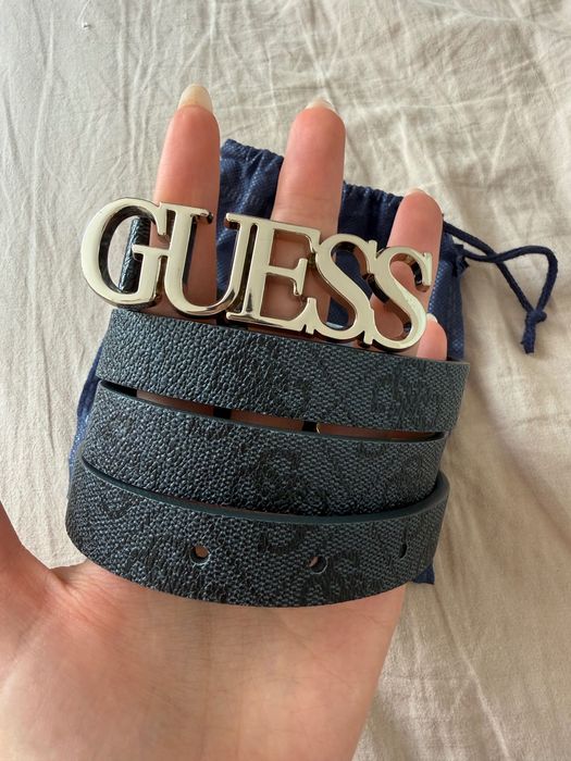 Тъмно сив дамски колан guess