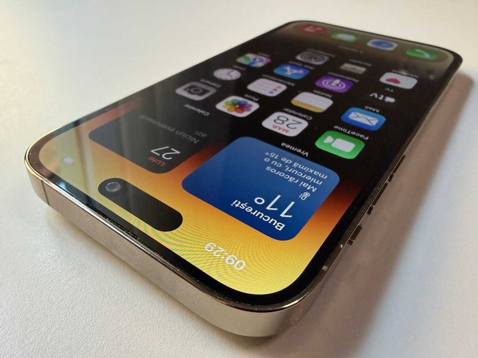  Apple / iPhone 14 Pro 128 Gb / Gold