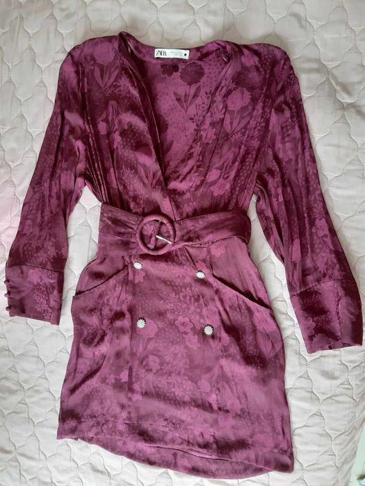 Rochie eleganta scurta burgundy mov inchis zara nepurtata