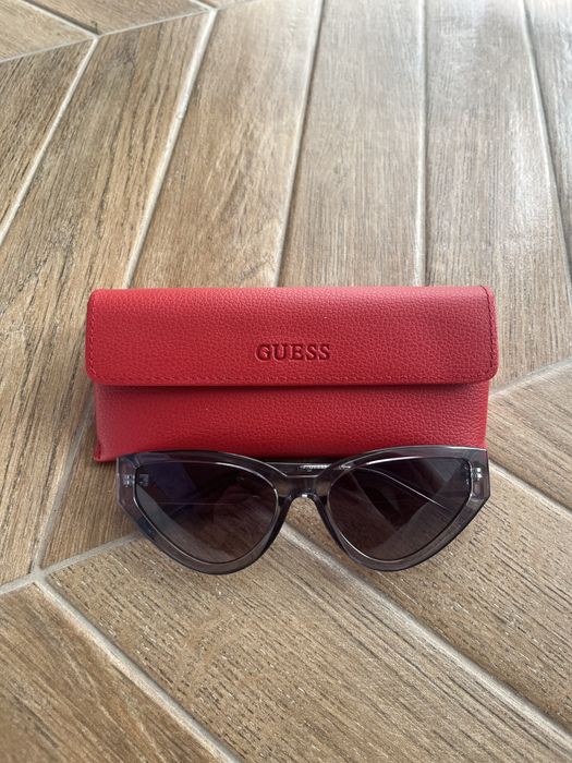 Слънчеви очила Guess