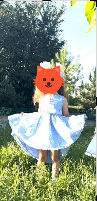 Красивое кружевное платье для девочки 2-3 лет