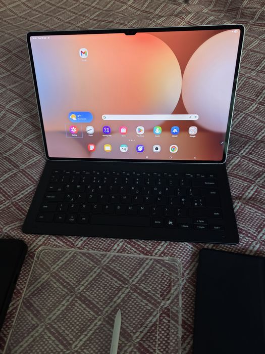 Tableta Samsung Tab S10 Ultra + Keyboard + Huse