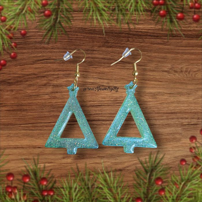 Коледни обеци от епоксидна смола