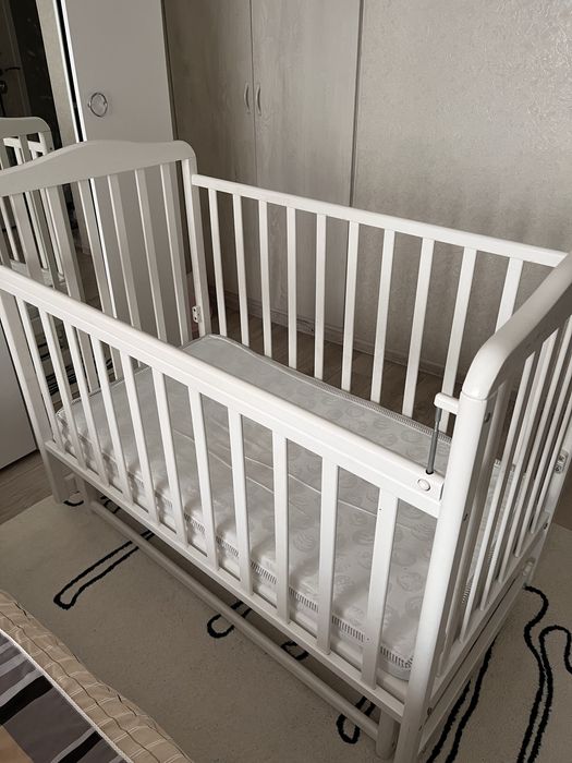 Детская кроватка