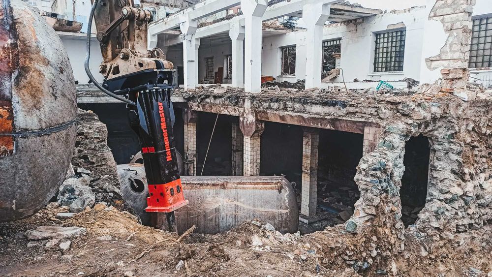 Гидромолот HammerMaster HM240 для CAT, Komatsu, Hitachi