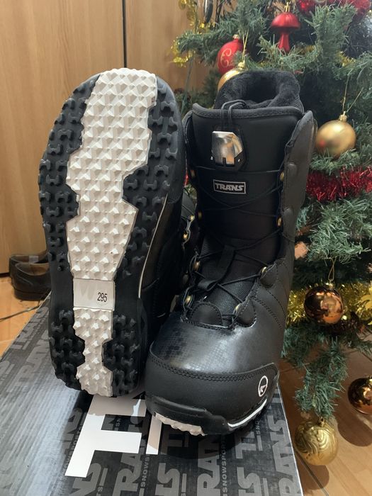 Boots Trans noi-Burton cu Boa