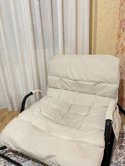 Кресло качалка белая