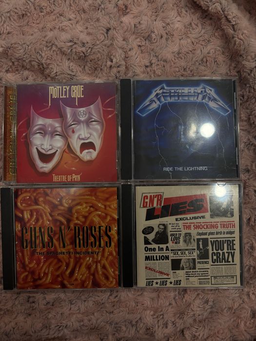 CDs дискове - Guns N’ Roses, Motley Crue, Metallica