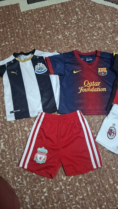 Tricouri/ Pantaloni de Football pentru bebeluși