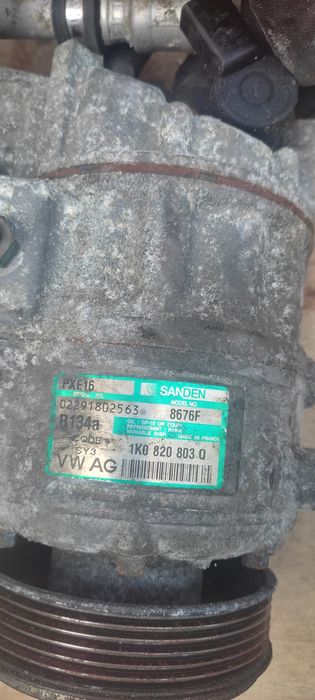 Vând compresoare ac