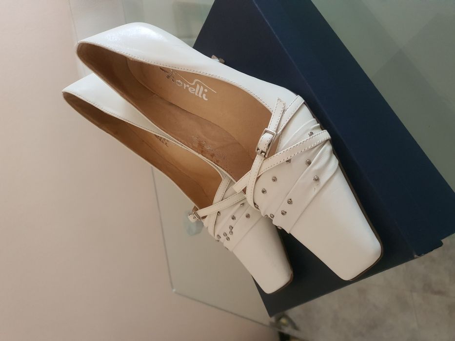 Дамски обувки