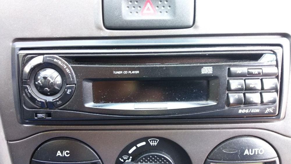 Нисан Примера 2.0 ТД 2001 П11. Това което е в описанието!!!