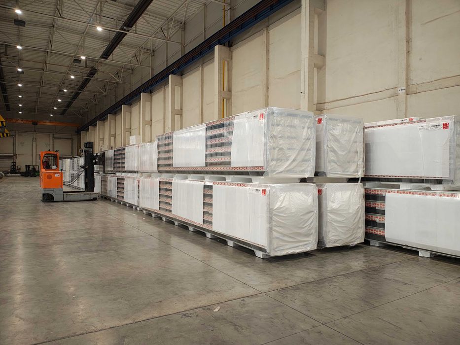 Panouri sandwich vată bazaltică 100 mm – pentru hale, depozite, ferme