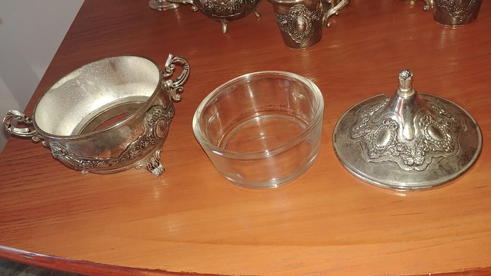 Посребрен сервиз за кафе