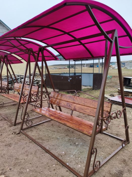 Продаю качели не дорого