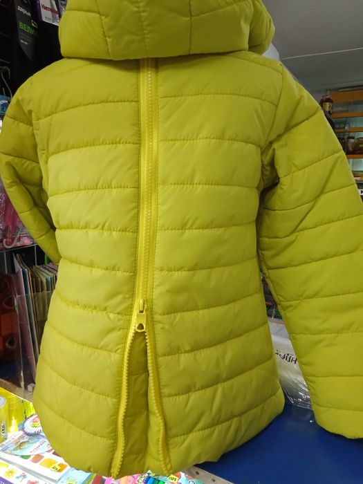 Куртки на девочек