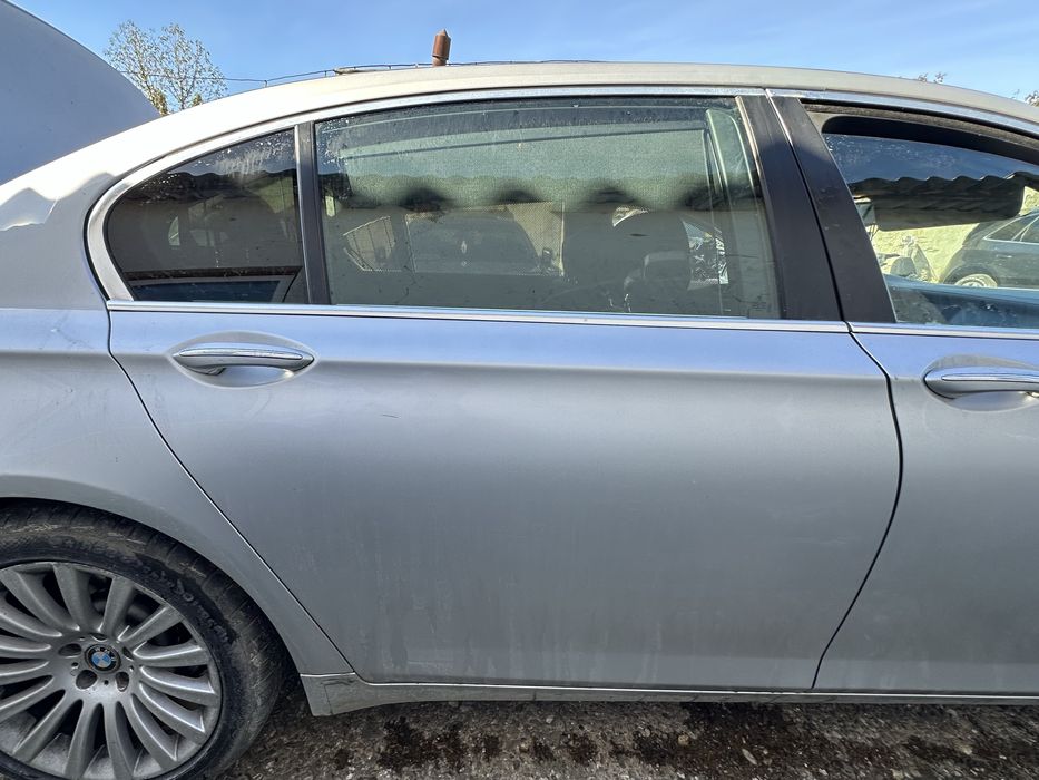 Usi dreapta / Portiere dreapta BMW Seria 7 F01 F02