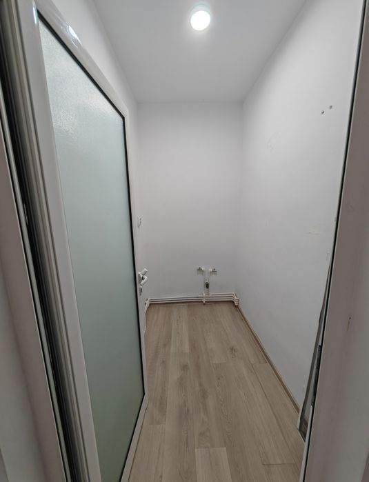 Închiriere spațiu comercial