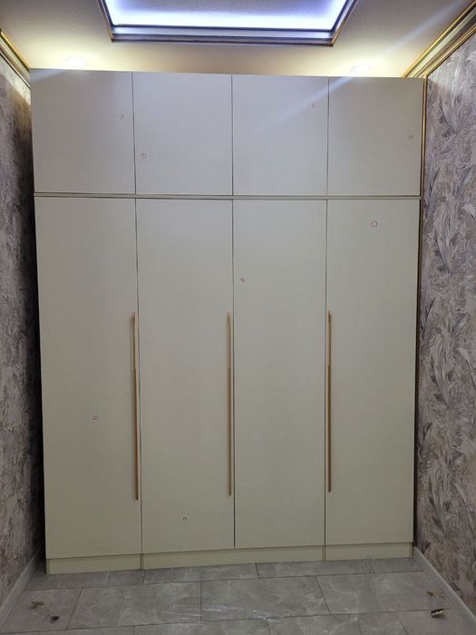 Shkaf sotiladi dastafka ustanovka bepul