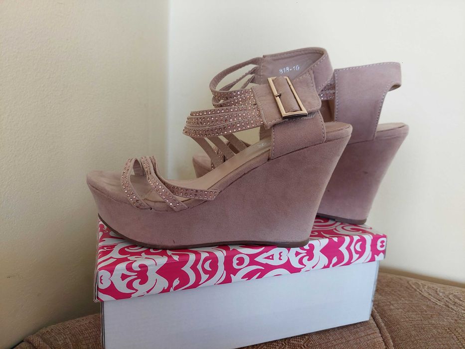 -20% САМО ДНЕС Дамски Обувки 35, 36 номер