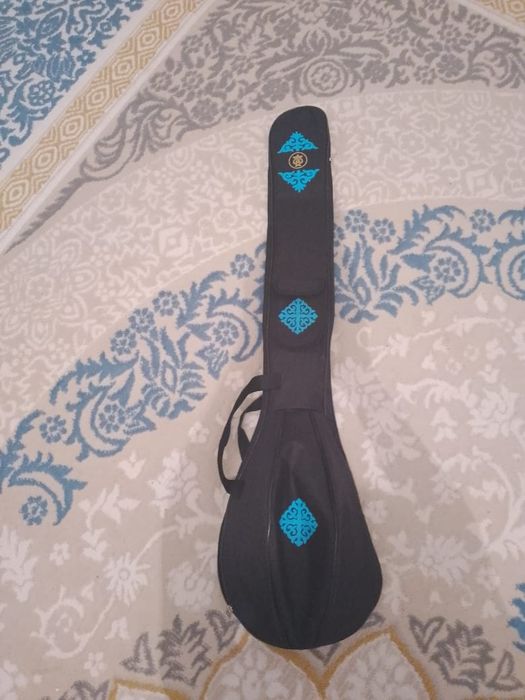 Домбыраға чехол сатамын.