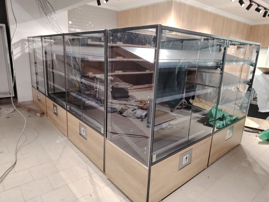 Mobilier rafturi panificatie și patiserie